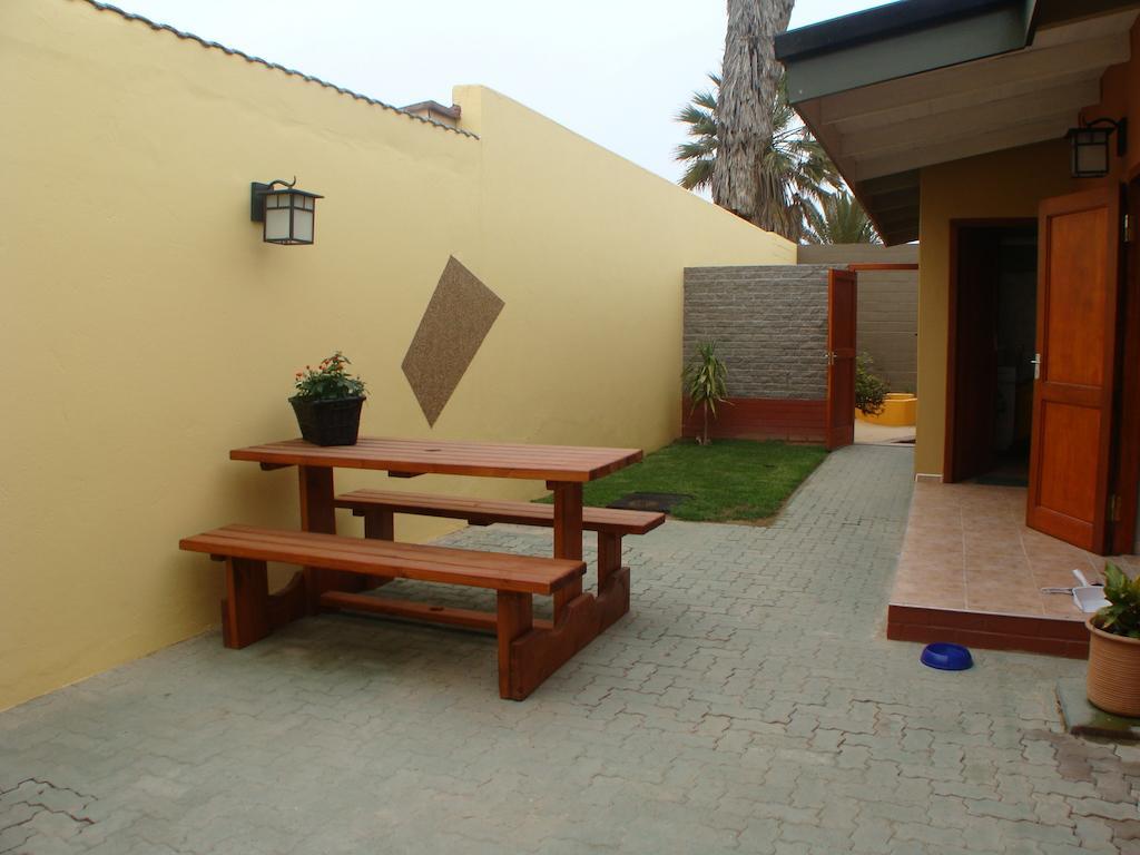Beach Walk House And Cottage - Self Catering Swakopmund Rum bild