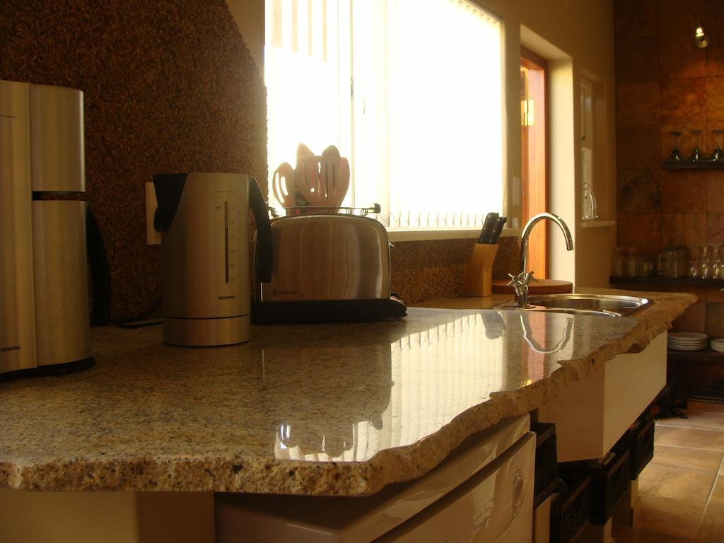 Beach Walk House And Cottage - Self Catering Swakopmund Rum bild