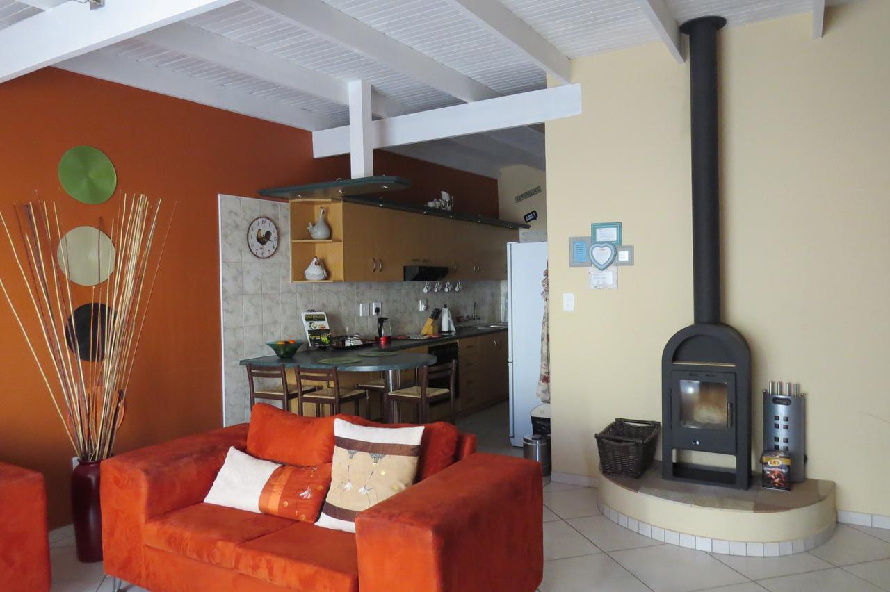 Beach Walk House And Cottage - Self Catering Swakopmund Exteriör bild