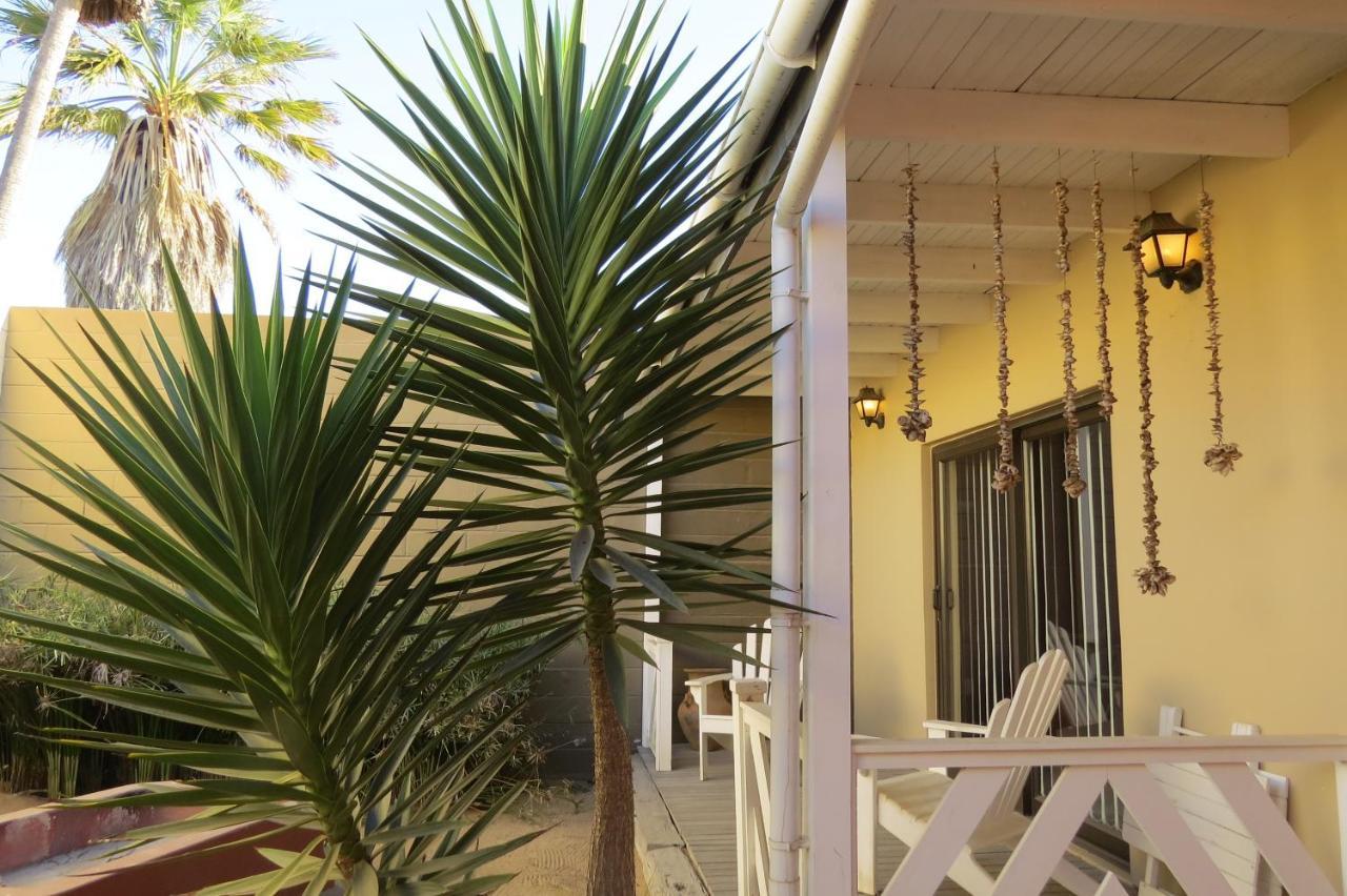 Beach Walk House And Cottage - Self Catering Swakopmund Exteriör bild