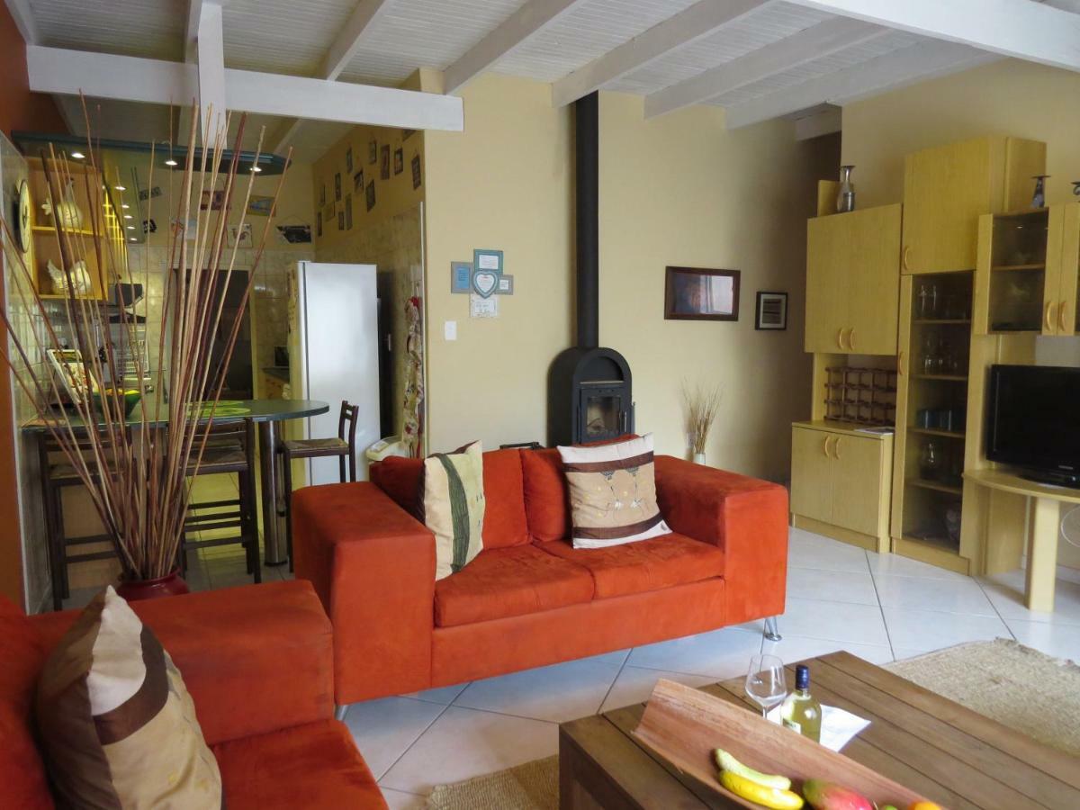 Beach Walk House And Cottage - Self Catering Swakopmund Exteriör bild